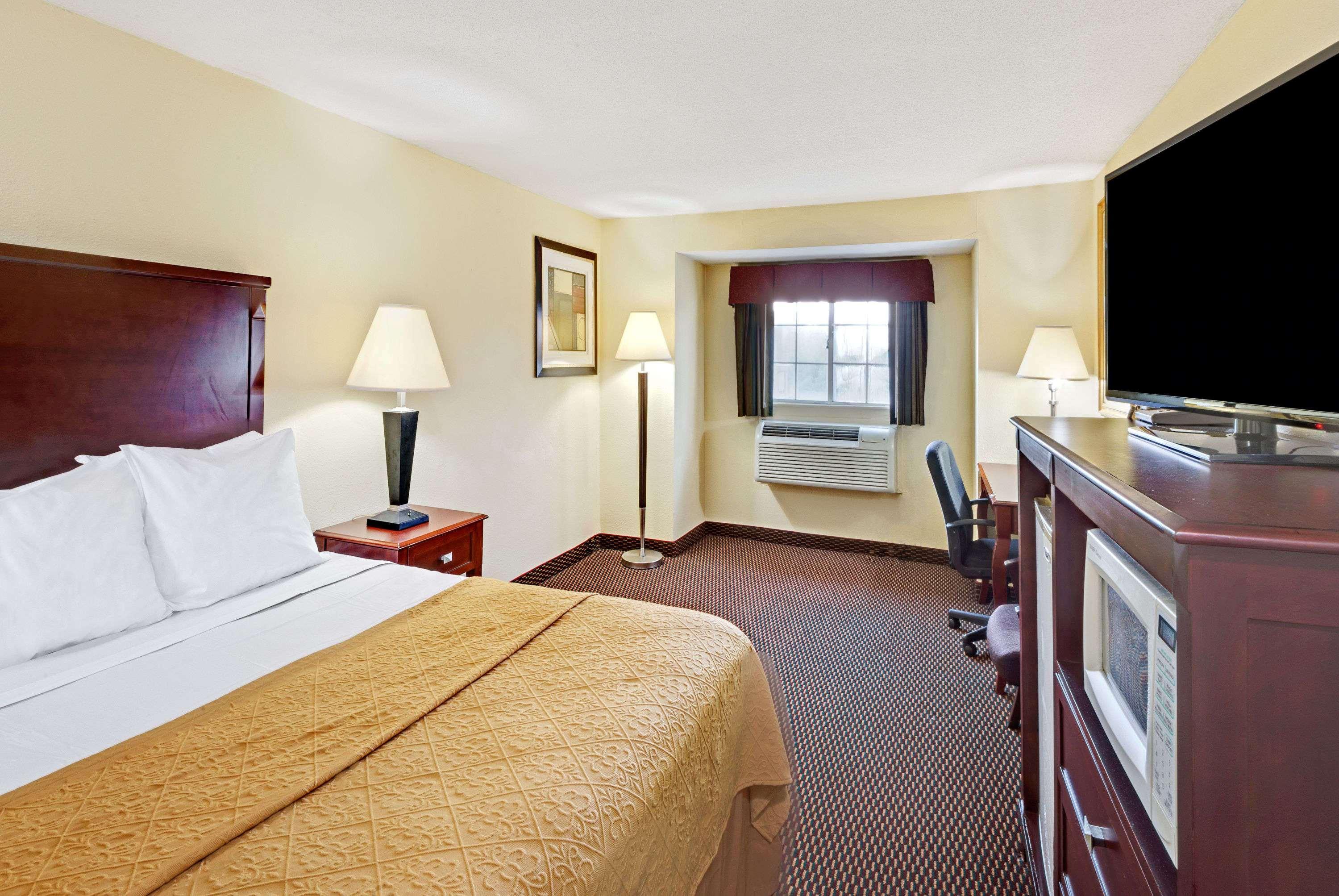 Ramada By Wyndham Kittery Hotel Eksteriør billede
